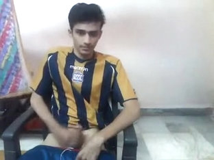 Indian Cute Footballer Cums On Cam (Gujarat, India)