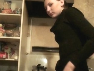 Vera in hot home video featuring a chick giving a bj