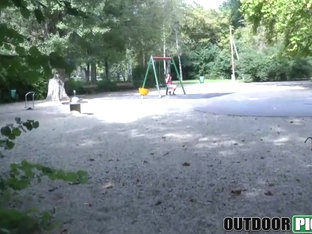 Hot babe Kristina Miller gets her pussy pounded outdoor