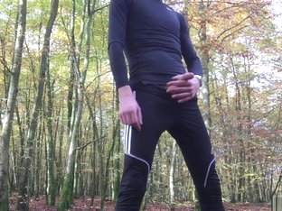 I love to go for a bike ride - pull over - and play with my penis