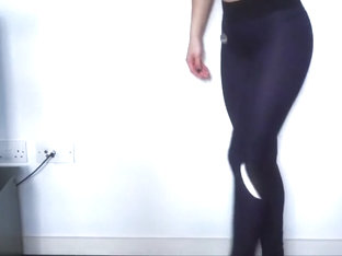 Leggings Try On