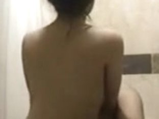 Asian Teenies Bathtub Foreplay And Fucking