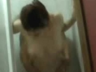 Hot Homemade Sex Tape Recorded While Taking A Shower