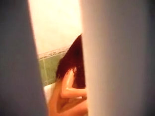 Hot Chicks With Candid Vid In The Shower.