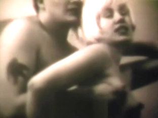 Dick Craving Blonde gets Fucked (1960s Vintage)