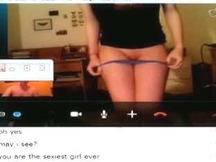 Dude Convinces His Hot GF To Get Naked On Skype