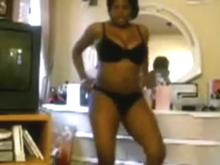 Black Milf With Big Boobs Dancing And Teasing