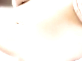 Vanda and Violette eat pussy