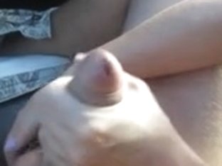 Handjobb with ending during the time that driving