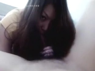 girl in yellow blowjob