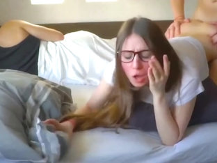 Neben Schlafenden Mann Fremdgefickt