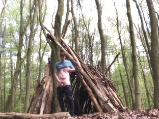 Hot young British Twink walks naked and pees in the Woods