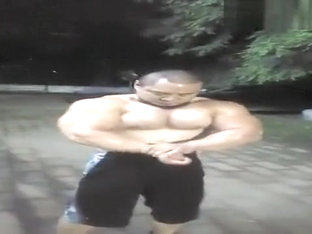 Beefymuscle.com - Massive Asian Showing Muscles