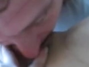 Horny Dude Eating Pussy