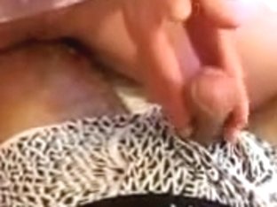 Making her cum after i blow on her face