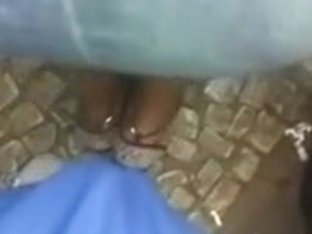 Gozada gostosa atras da morena no show