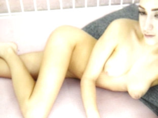 OMG She is gorgeous 004