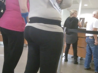 Big ass in legging