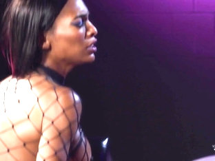 Natassia Dreams & Kaleb Stryker in Caught Up in Natassia - TransAngels