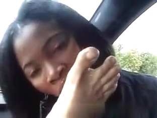 Pattaya Girl Car Blowjob And Sucking Toes