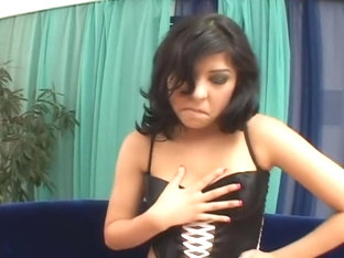 Latine de 18 ans et demie