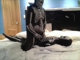 Day or the dead morph vs skeleton