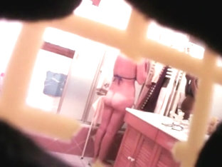 Sexy nude milf spied in her own bathroom