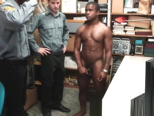 Black thief cum sprayed by mall cop
