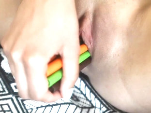 Teen Putting Markers In Her Pussy