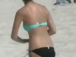 Bikini Volleyball Ii