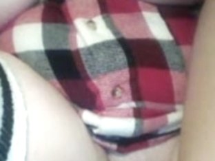Slut in sexy stockings fingers her snatch on webcam