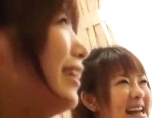 bang two girls playing WII