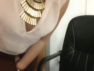 Secretaria Caliente En La Webcams