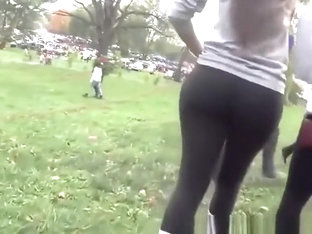 College teen with big ass in black leggings