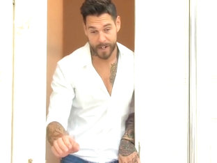 Dean Van Damme And Elicia Solis - Bathroom Action For Babe