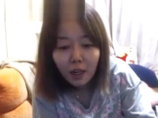 Japanese Teen Shows Her Body On Webcam