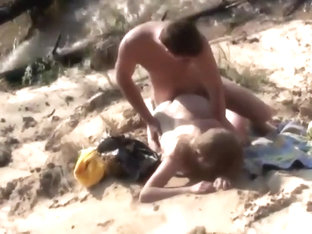 Hard fucking caught on a hidden beach