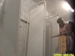 Fresh gals boasting hot butts on hidden shower tube