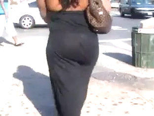 Big juicy ass in street