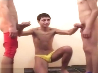 Twink help and cumshot to two friends