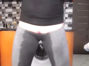 Amazing Strong Squirts Wet Leggings