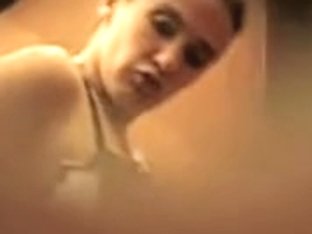 Sexy girl dressing in the changing room hidden cam vid