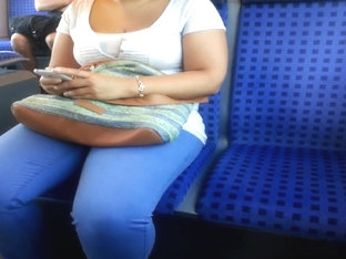 Heimlich In Der S-bahn Aufgenommen