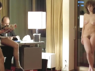 Isabelle Huppert & Nicole Wicht - 'Sauve qui peut' (1980)