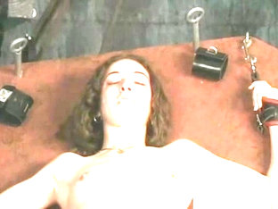 Luxurious Bombshell Is Fingering Her Snatch Era