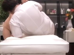 Japanese Slut Rides Throbbing Cock In Voyeur Massage Video