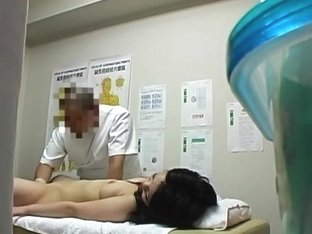Amazing Oriental Woman Being Rubbed By Her Dirty Masseur