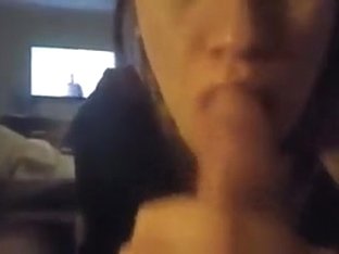 Amateur Girl Prefers To Give Sloppy Blowjobs