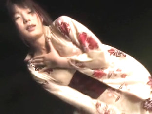 Amazing Japanese chick Saya Yukimi in Fabulous Fingering, Solo Girl JAV clip