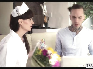 TS Natalie visits dude for some bareback